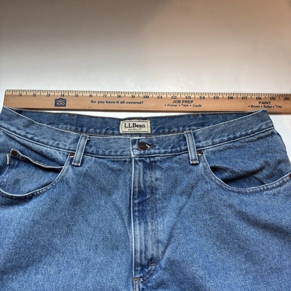 LL Bean Jeans Mens 38x28 Crisp Clean Blue Denim Natural Fit Straight Leg - Picture 8 of 11